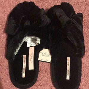 Brand new Victoria secret slippers